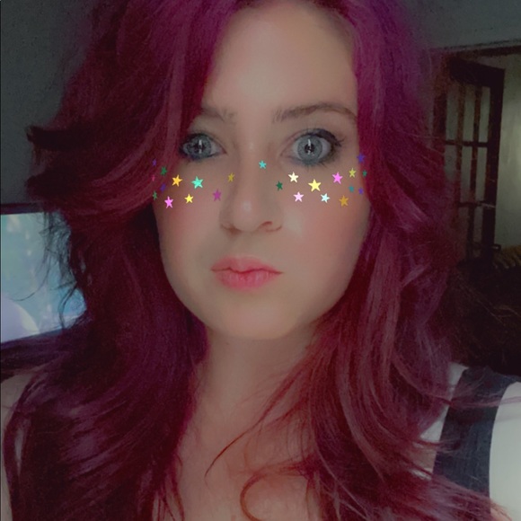 Meet your Posher, Daniella - Picture 4 of 4